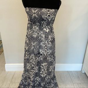 GUESS Blue & White Floral Strapless Maxi Dress